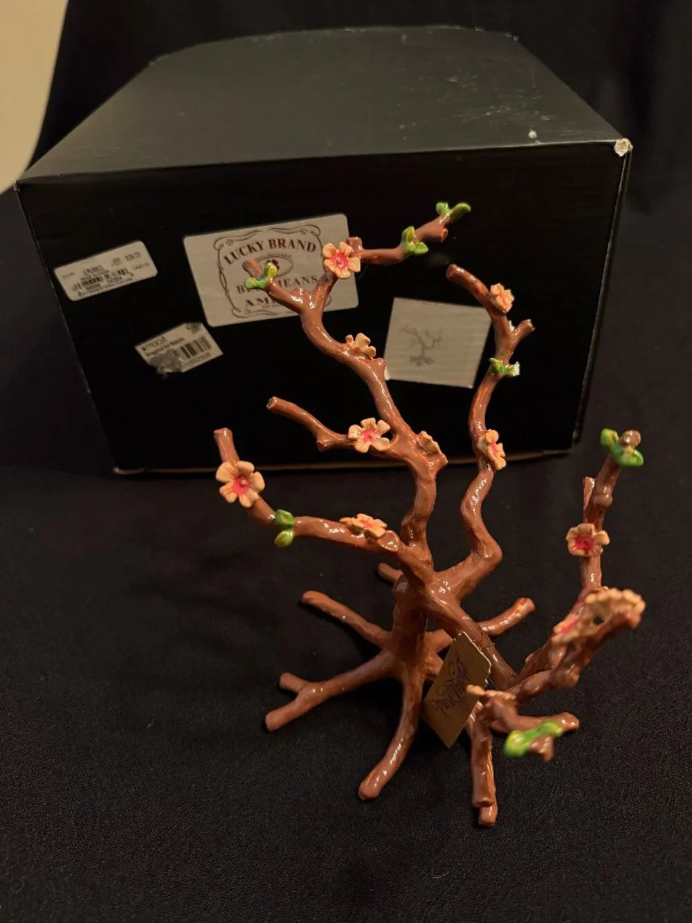 Lucky Brand Jewelry tree - glazed, flowers (NWT)